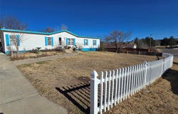 1500 Mulberry Circle, Dodge City, KS 67801