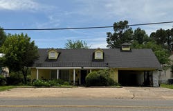 420 Shelbyville Street, Center, TX 75935
