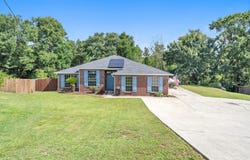 318 Peggy Drive, Crestview, FL 32536