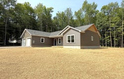 22 Lindsay Way, Sidney, ME 04330