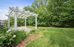 5602 Ely Vista Drive, Parma, OH 44129