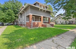 715 RICHARD Street, Henry, IL 61537-1413