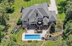 725 Crown Pointe Farms, Defiance, MO 63341