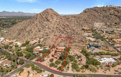 8031 N 54TH Street, Paradise Valley, AZ 85253
