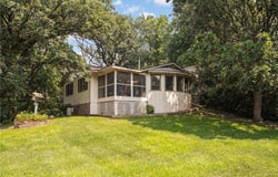 8929 36th Street N, Lake Elmo, MN 55042