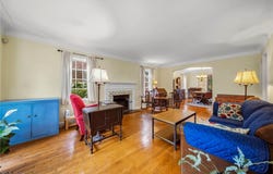 2853 Washington Boulevard, Cleveland Heights, OH 44118