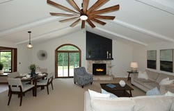7855 S 83rd St, Franklin, WI 53132