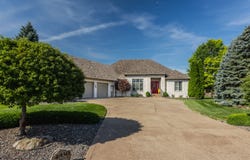 4930 Benthaven Drive E, Bargersville, IN 46106