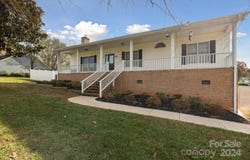104 Vista Drive, Davidson, NC 28036