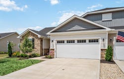 2426 Mcclouds Square, Marysville, OH 43040