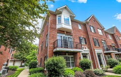 73 11th Street NW, Carmel, IN 46032