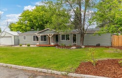 3315 E 3rd Ct, Mead, WA 99021