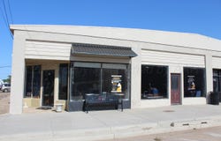 98 BROADWAY Avenue, Groom, TX 79039