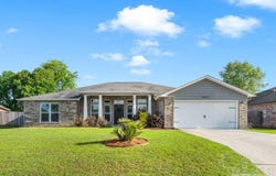 5667 Flume Dr, Pace, FL 32571