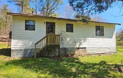 171 Gregory Family Road, New Canton, VA 23123