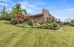 501 Viewcrest Pl, Selah, WA 98942