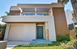 135 SW 29th Rd, Miami, FL 33129
