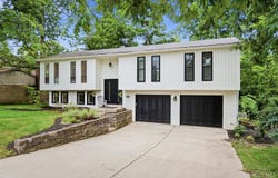 7830 Shadowhill Way, Montgomery, OH 45242
