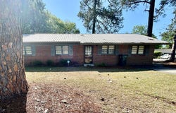 119 Sunset Drive, Eufaula, AL 36027