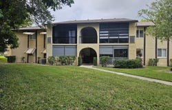 312 Pine Ridge Circle, Greenacres, FL 33463
