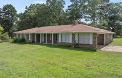 191 FM 44 E, Dekalb, TX 75559