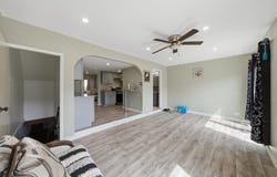 20 Ottawa Court, Justice, IL 60458