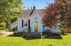 1426 W Lakewood Boulevard, Holland, MI 49424
