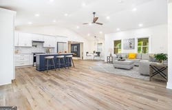 3185 Hammarskjold, East Point, GA 30344