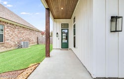 415 Easy Rock Landing Drive, Broussard, LA 70518