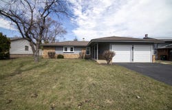 76 Grange Road, Elk Grove Village, IL 60007