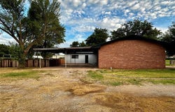 141 Dickson Road, Seymour, TX 76380