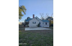 768 Main Street, Chipley, FL 32428