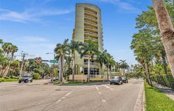 816 NW 11th St, Miami, FL 33136