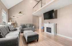 585 Turnpike St, Easton, MA 02375