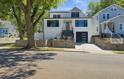 8 Hunt Avenue, Yonkers, NY 10710