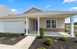205 Reserve Parkway, NEW CARLISLE, OH 45344