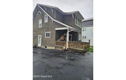 35 McClellan Avenue, Amsterdam, NY 12010