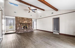 6250 Half Mile Road, Theodore, AL 36582