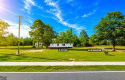 1147 Poor Robin Road, Baxley, GA 31513
