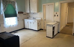 48 Gay Street, Rockland, ME 04841