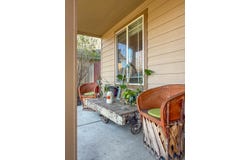 1113 NW 22nd Place, Redmond, OR 97756