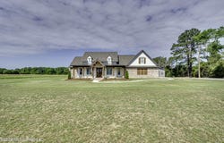 901 Sharon Road, Canton, MS 39046