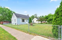 1004 34th Street SW, Wyoming, MI 49509