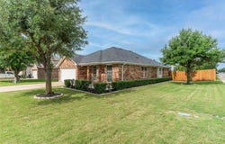 129 Aguilar DR, Hutto, TX 78634