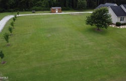 112 Twelve Oak Drive, Wallace, NC 28466