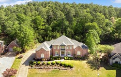 4 Bellegarde Drive, Little Rock, AR 72223