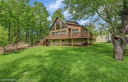 1007 Apache Court, Lake Ariel, PA 18436