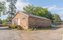 606 N Thomas St, South Hill, VA 23970