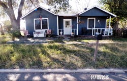403 N AVENUE D (Jackson St), Beeville, TX 78102