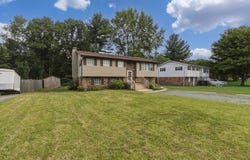 235 RIDGE PARK DR, BECKLEY, WV 25801